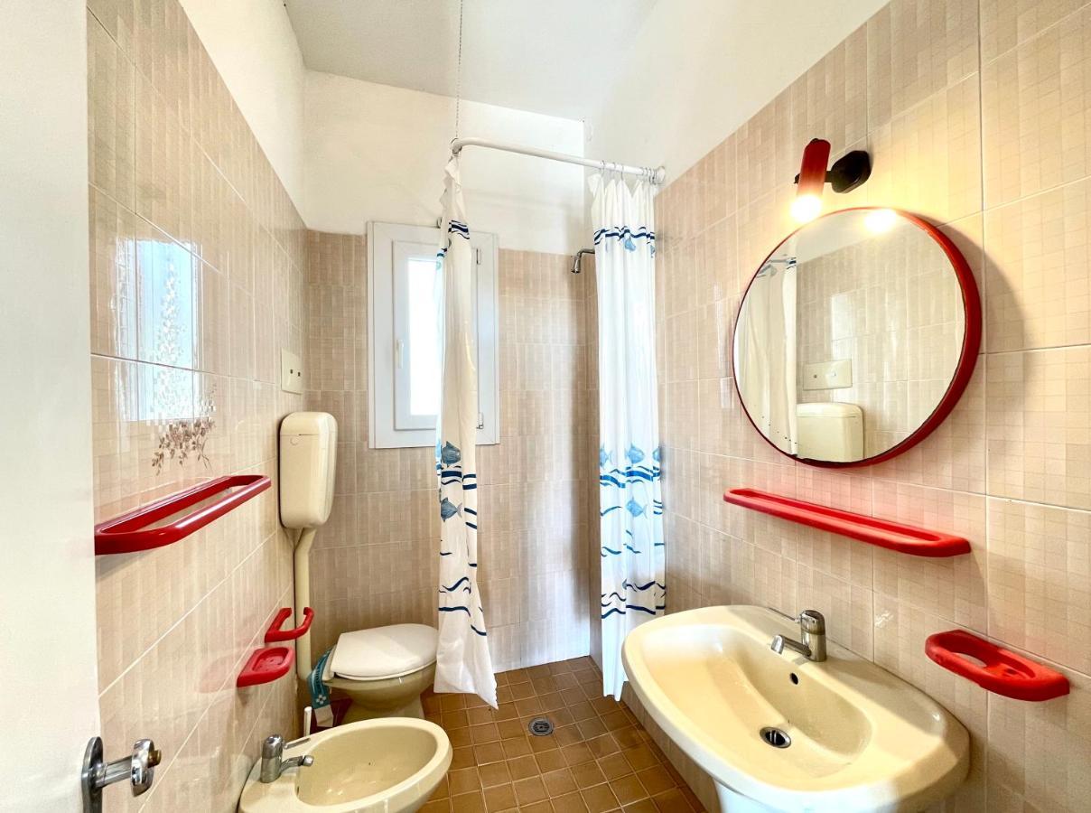 Villa Fronte Mare-Carraro Immobiliare Jesolo - Family Apartments Exterior photo