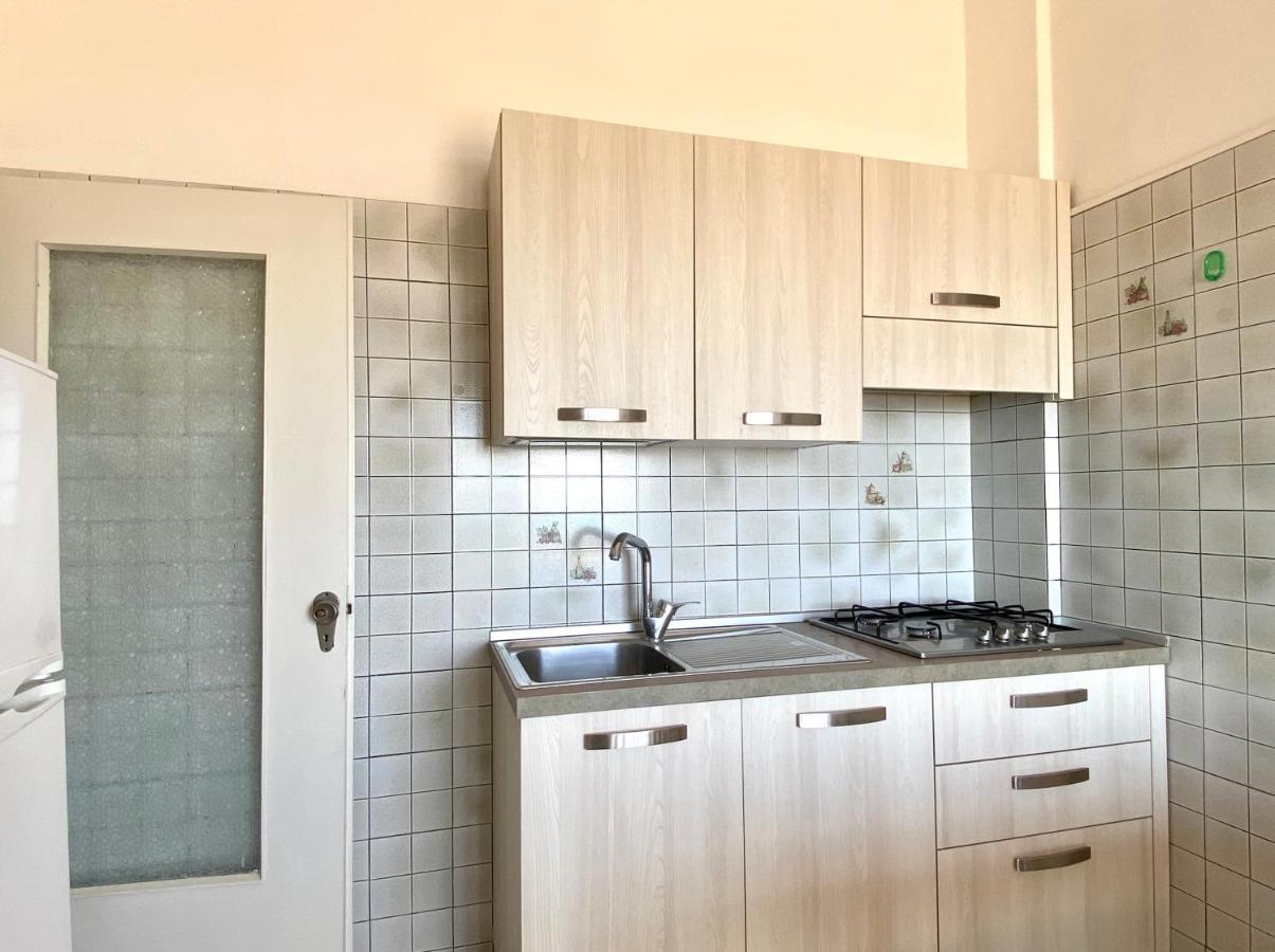 Villa Fronte Mare-Carraro Immobiliare Jesolo - Family Apartments Exterior photo